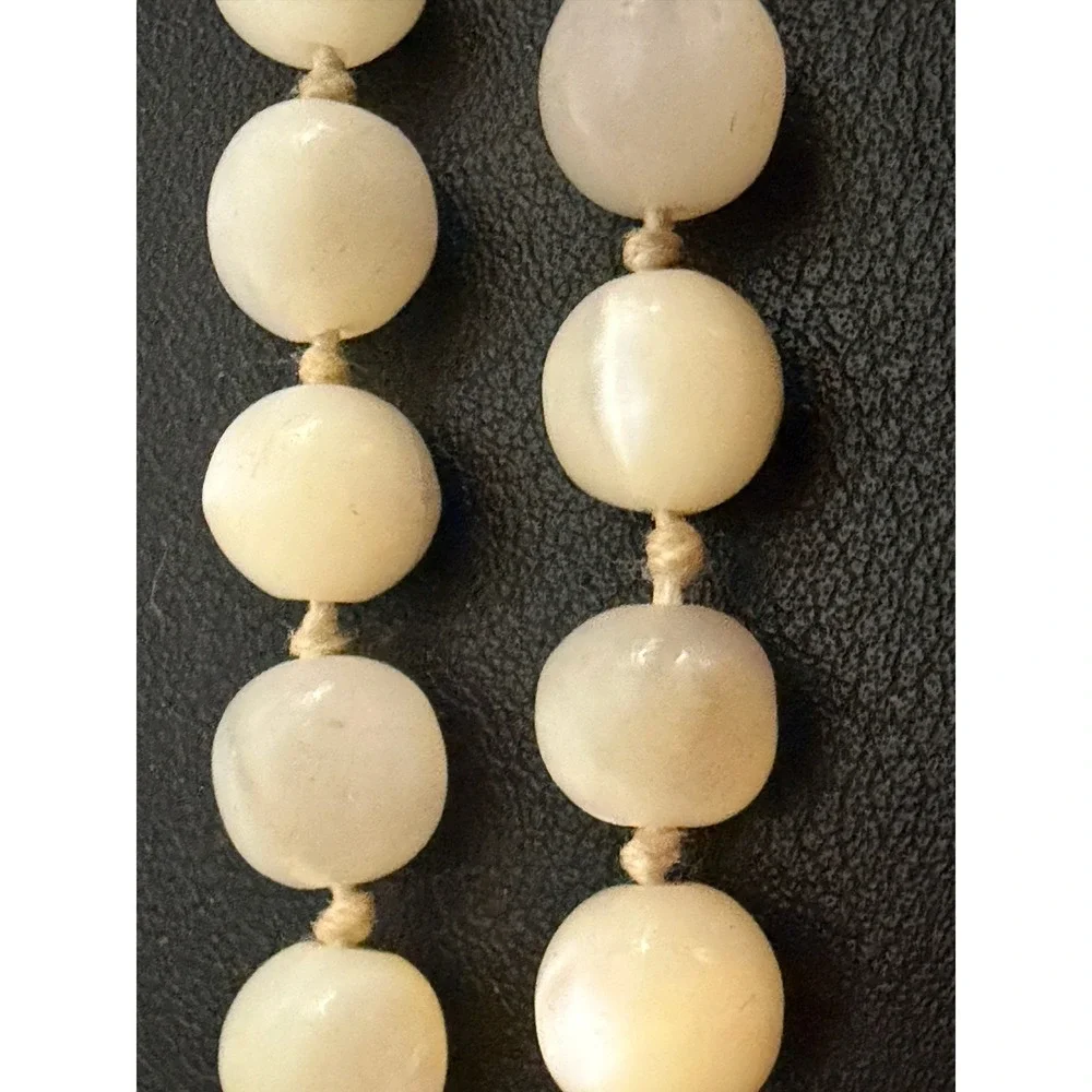 Vintage Mother of Pearl Bead Necklace MOP Mermaidcore